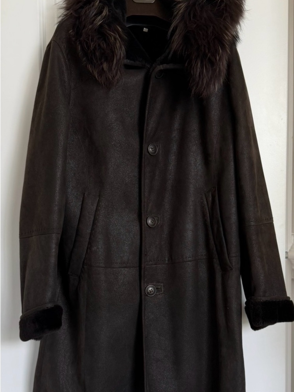Christia luxurious Shearling Coat with Fur Collar